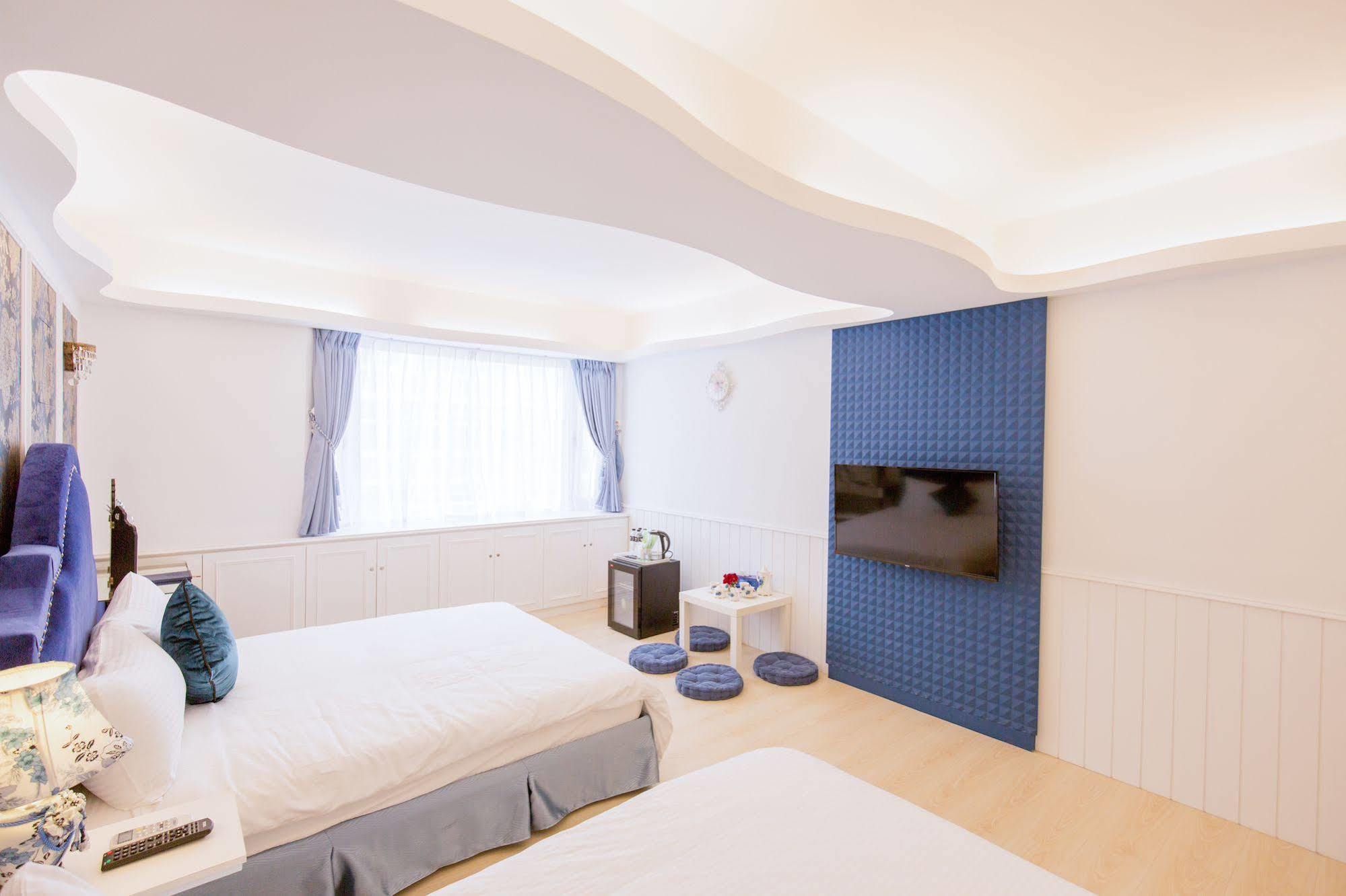 เวลคัม เดอะ ซัน เอนจอย เดอะ มูน Apartment เกาสง ภายนอก รูปภาพ